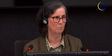 Ekspertja e forenzikës linguistike dëshmon në procesin ndaj Thaçit dhe të tjerëve në Hagë