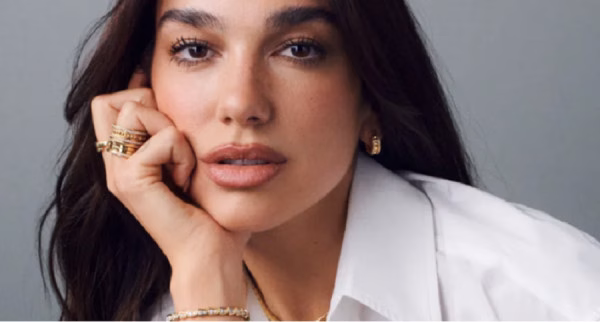 Dua Lipa lanson “Dua by Augustinus Bader”