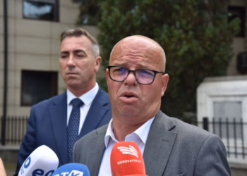 ​AKK dërgon rregulloren në Kushtetuese, Latifi: Qeveria shkeli Kushtetutën, preken kompetencat e komunave