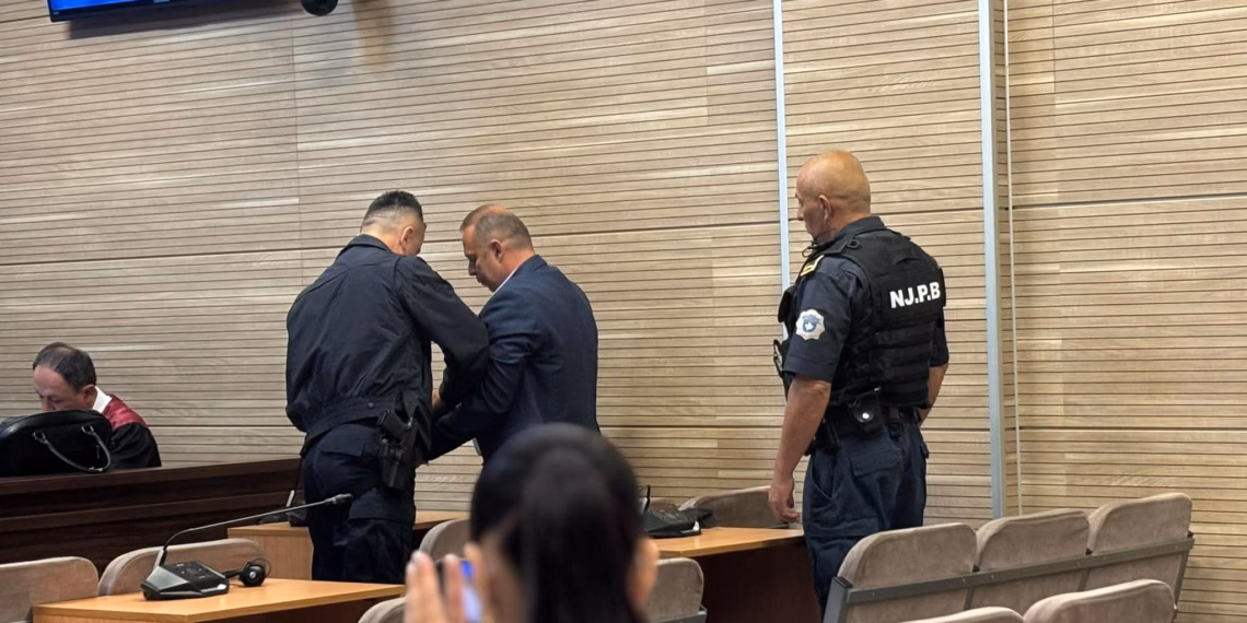 Jevtiq pranon fajësinë për spiunazh