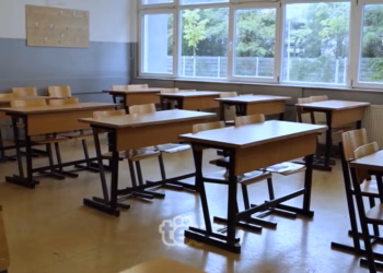 Miliona mungesa të nxënësve, pse fëmijët po mungojnë pa arsye në shkollë?