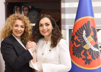 Osmani zyrtarizon Albena Reshitajn në ekipin e saj politik