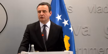 Kurti me paralajmërim për Prokurorinë e Gjykatën para Kos: Ta shohim çfarë do të vendosni për ata që gjakosin zv.ministra