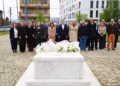 Haxhiu përkujton Konushevcin dhe Malajn në 28-vjetorin e vrasjes së tyre