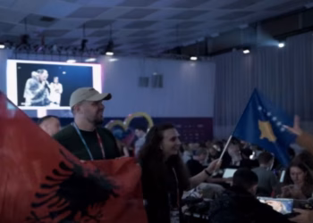 Incident në Eurovision, delegacionit serb i pengon flamuri i Kosovës