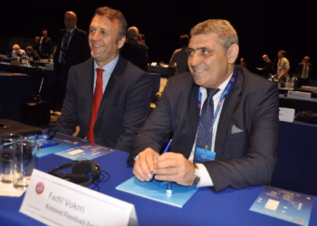 Emisioni “VAR” sonte i kushtohet 10-vjetorit të pranimit të Kosovës në UEFA