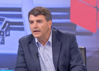 Krasniqi: E votojmë një Qeveri të opozitës, por nuk i bashkohemi