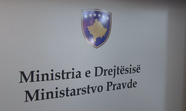 Ministria e Drejtësisë mohon akuzat e Bajramit për shkelje ligjore në rekrutime