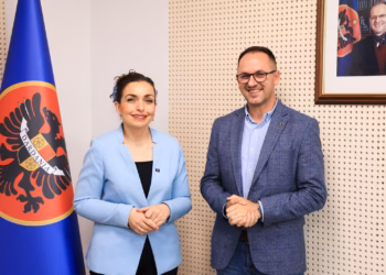 Besim Kodra i bashkangjitet rrugëtimit politik të Vjosa Osmanit