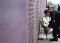 Kurti bëri homazhe te varrezat e martirëve dhe dëshmorëve në Çabrat të Gjakovës