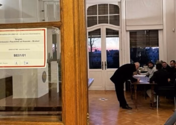 105 mijë votues me postë, më 6 qershor nis votimi në përfaqësi diplomatike