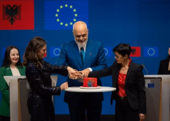 Rama: Shqipëria më afër se kurrë familjes europiane