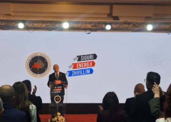 ​Haradinaj emocionon AAK-në me fjalimin e fundit si kryetar