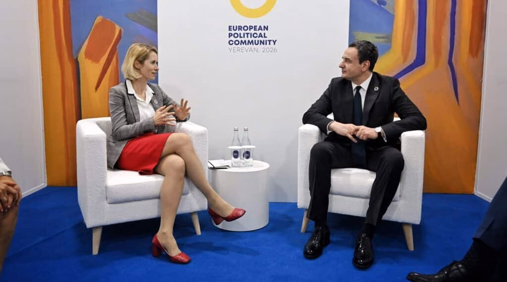Kurti takohet me Kallasin, kërkon që Kosovës t’i jepet statusi i vendit kandidat për anëtarësim në BE