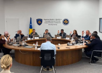 ​Votimi me kusht në 52 vendvotime, pesë më pak se në zgjedhjet e kaluara
