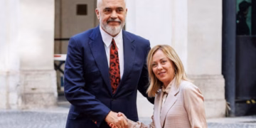 Marrëveshja për emigrantët me Italinë, reagon Edi Rama