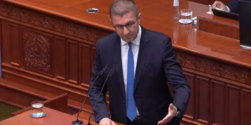 Mickoski për provimin e jurisprudencës: Sa ministra kishit e nuk e rregulluat këtë çështje?!