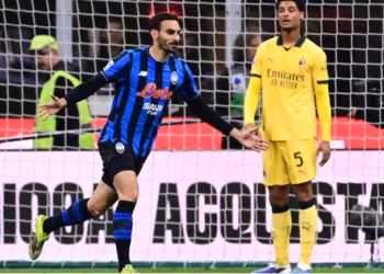 Milani humb nga Atalanta, bie në pozitën e katërt