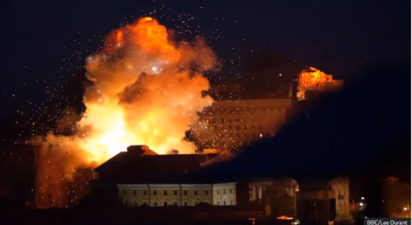 Rusia shton kërcënimet kundër Ukrainës. Çfarë tregon kjo për luftën?