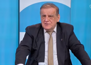 Spahiu: Osmani mund të rizgjidhet presidente vetëm nëse opozita fiton shumicën
