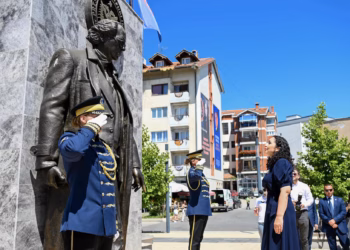 Dita e Presidentit, Osmani: Rugovizmi mbetet udhërrëfyes i shtetit të Kosovës