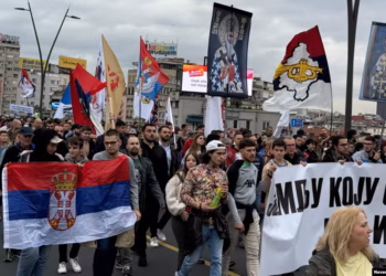 Çfarë mesazhi dërgojnë studentët protestues në Serbi me “Memorandumin” për Kosovën?