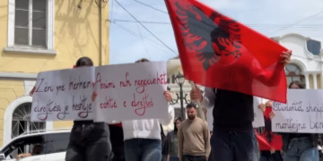 Studentët shqiptarë në RMV gati për protestën e radhës