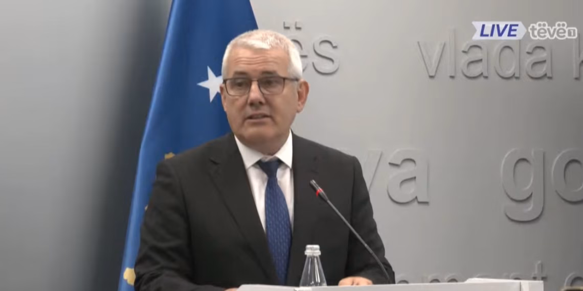 Ligji për të huajt, Sveçla: Qindra serbë aplikuan për shtetësi të Kosovës