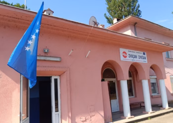 Sveçla: Po i japim fund strukturave ilegale, stacioni në Zveçan kalon nën kontroll institucional