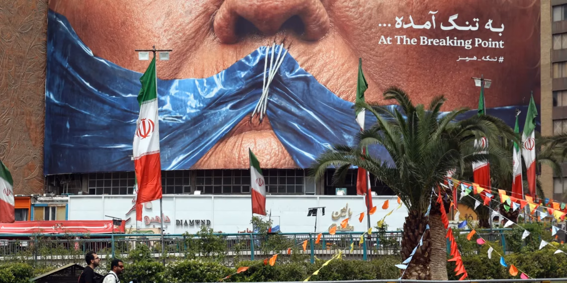 Irani pezullon negociatat me SHBA-në për shkak të sulmeve izraelite në Liban