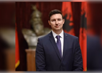 25-vjetori i Betejës së Lavdishme të Haraçinës, ambasadori Denion Meidani para familjarëve të dëshmorëve: Liria nuk dhurohet
