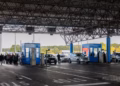 Radhë të gjata dhe fluturime të humbura: BE-ja paralajmëron lehtësime në kufij gjatë verës