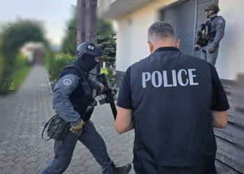 Pesë persona të arrestuar, sekuestrohen armë, para e vetura në operacionin “White Star”