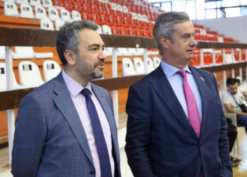 Hargreaves: Pas certifikimit të rezultateve, partitë të bëjnë punën e tyre – formimin e institucioneve