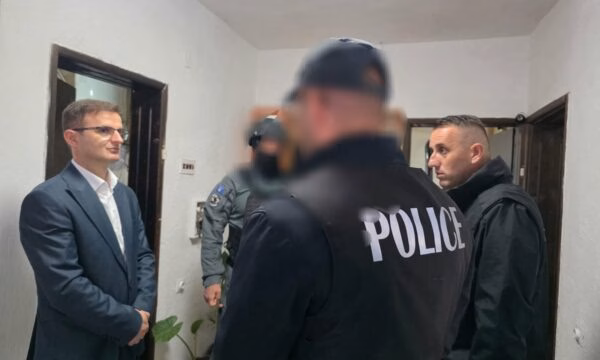 Aksion për krime lufte në Kosovë, arrestohen pesë persona