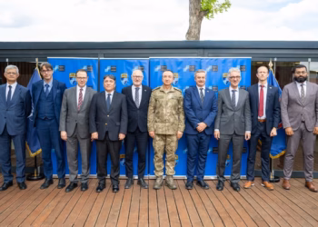 Komandanti i KFOR-it takon ambasadorët e QUINT-it, diskutojnë për zhvillimet e sigurisë në Kosovë