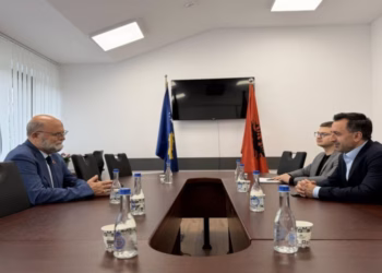 Basha dhe Malaj diskutojnë për projektet infrastrukturore Kosovë-Shqipëri