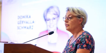 Gërvalla: Dhuna seksuale gjatë luftës në Kosovë u përdor si armë lufte, drejtësia mbetet obligim i institucioneve