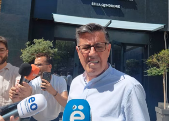 Takimi i LDK-së, Haziri flet nëse do të diskutohet kërkesa për dorëheqjen e Abdixhikut