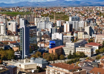 LVV, PDK dhe AAK mbyllin sonte fushatën, Prishtina në qendër të tubimeve zgjedhore