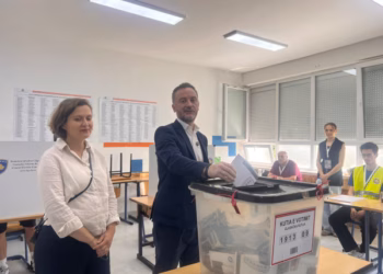​Voton Molliqaj, iu bën thirrje qytetarëve të dalin të votojnë