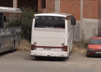Hetimet ende pa epilog, një ditë pas sulmit me kallashnikov ndaj autobusit në Pagarushë