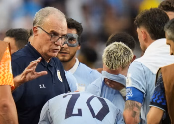 Krizë te Uruguai para ndeshjes me Spanjën
