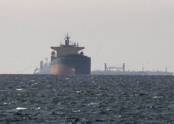 ShBA godet objektiva ushtarake në Iran pas sulmit ndaj një anijeje në Hormuz