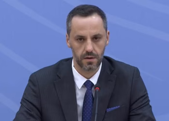 Ministri i Brendshëm i Shqipërisë: Mund të shpallen persona të tjerë “Non Grata”