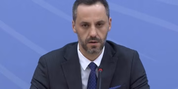 Ministri i Brendshëm i Shqipërisë: Mund të shpallen persona të tjerë “Non Grata”