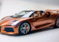 Vetura e fundit unike e Bugatti-t është e mbuluar me yje