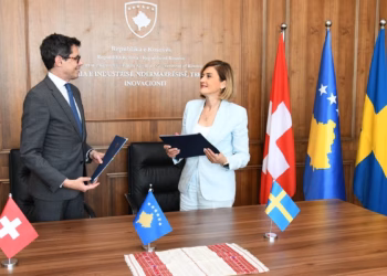Kosova dhe Zvicra nënshkruajnë marrëveshje, 8.78 milionë franga për transformimin e gjelbër të bizneseve