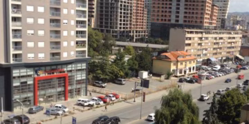 Riorganizohet qarkullimi në lagjen Lakrishte, Komuna rikthen lëvizjen në gjendjen e mëparshme