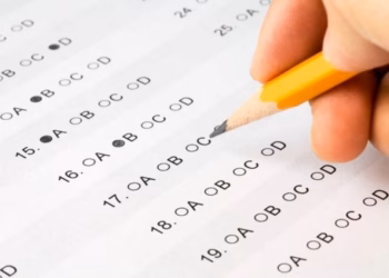 Mbi 19 mijë maturantë i nënshtrohen nesër Testit të Maturës Shtetërore